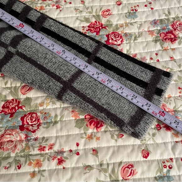 By Design Plaid Gray open front cardigan with pockets size Large - Picture 6 of 7